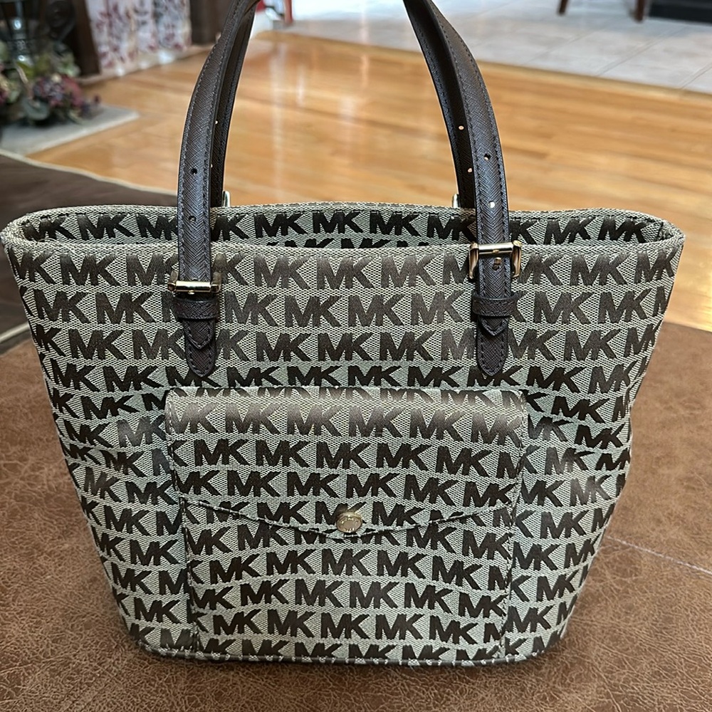 Michael Kors monogram tote